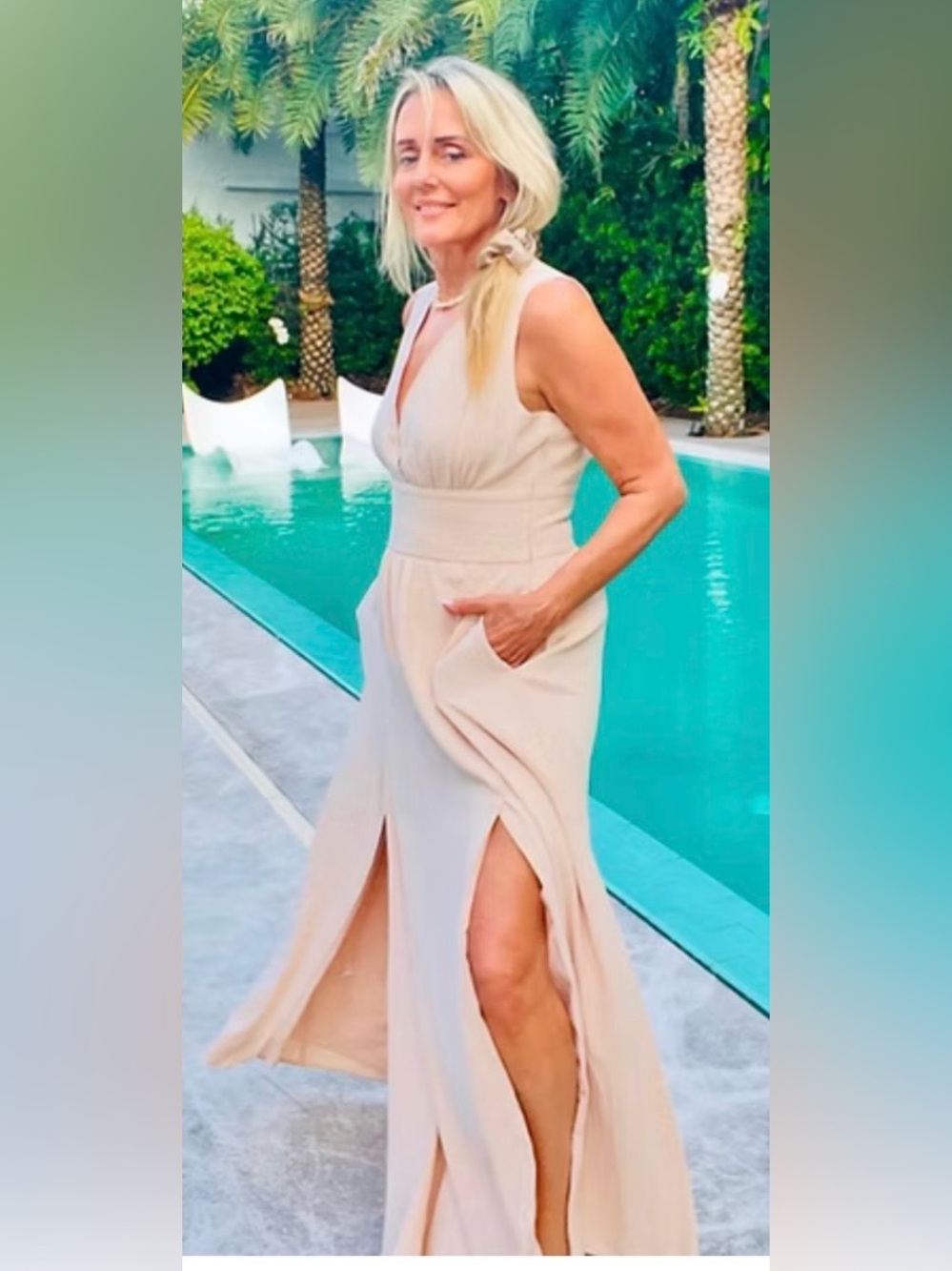 HANILY Sleeveless V-Neck Cream Maxi Dress Size M